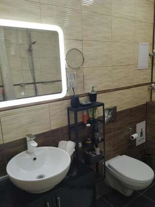 Апартаменты Home Bar 26 Алматы Апартаменты с видом на горы-14